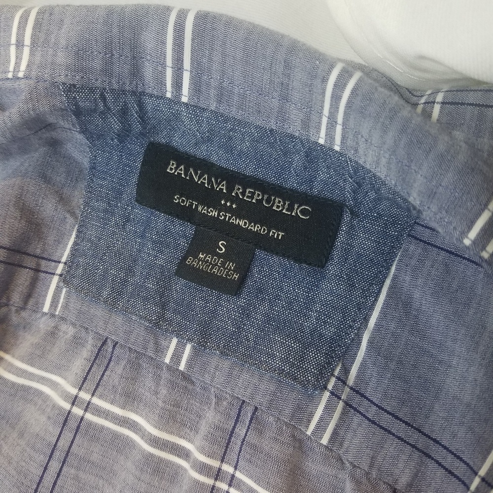 Plaid Banana Republic button front dress shirt - Picture 4 of 4